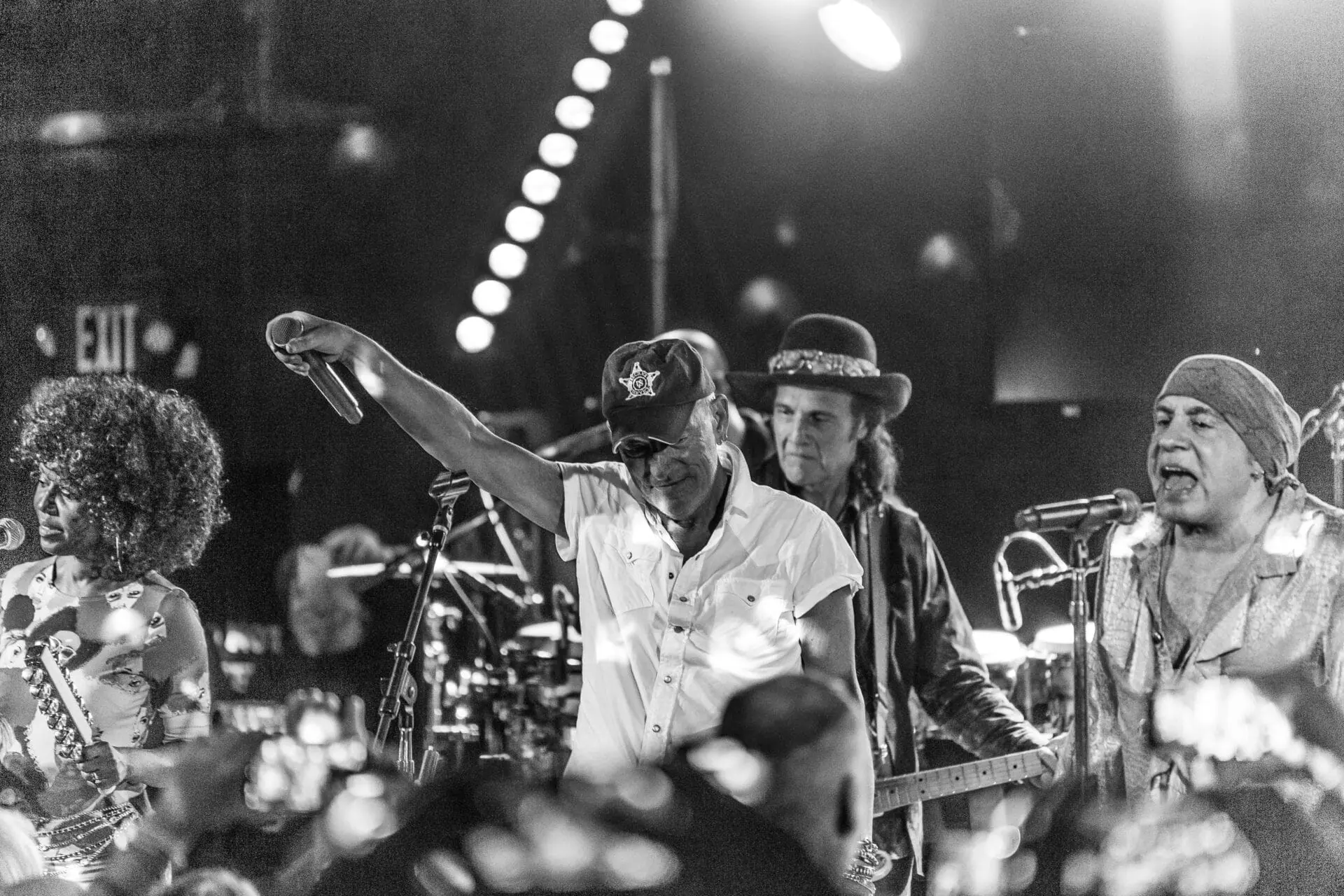 Bruce Springsteen and the E Street Band Cover The Clash’s “Clampdown” for the First Time Since 2014 in Los Angeles