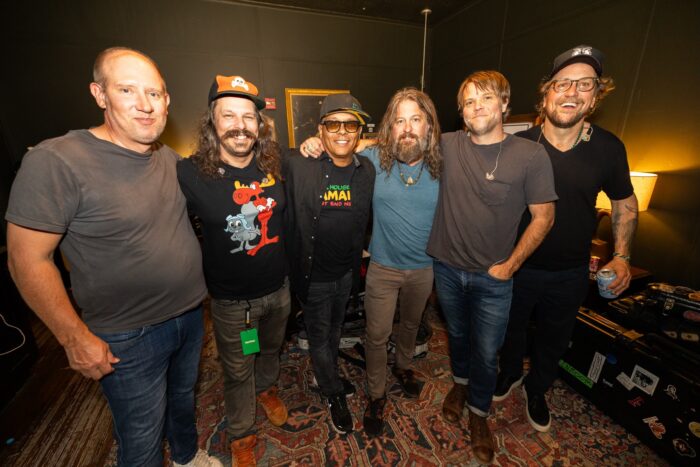 Ivan Neville Sits in with Greensky Bluegrass