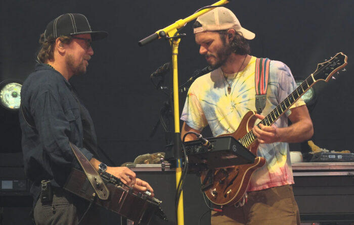 Goose and Greensky Bluegrass Swap Sit-ins
