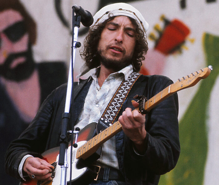Bob Dylan’s ‘The Rolling Thunder Revue: The 1976 Live Recordings’ To be Released Via 39-CD Box Set