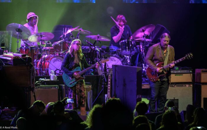 David Rawlings, Lee Roy Parnell and Dave Yoke Join the Tedeschi Trucks Band in Nashville