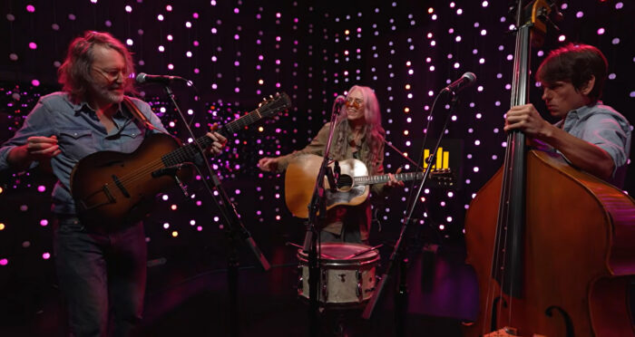 Gillian Welch & David Rawlings Bring Grateful Dead Acoustic Reckoning to KEXP, Tour Will Resume on Sunday