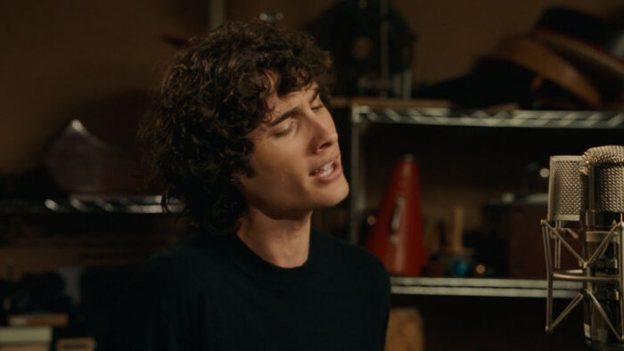 Watch: Sombr Collaborates with Lindsey Buckingham (Nickel Creek Too)